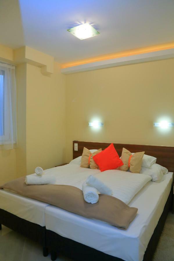 Maria Apartman Pécs Exterior foto