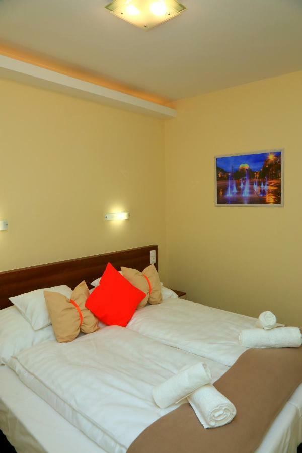 Maria Apartman Pécs Exterior foto