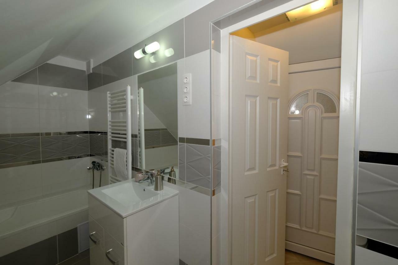 Maria Apartman Pécs Exterior foto
